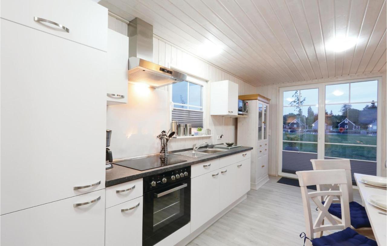 Beach Front Home In Zerpenschleuse With Wifi Esterno foto