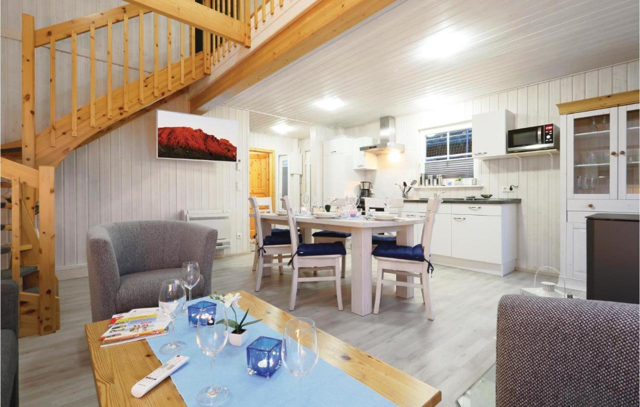 Beach Front Home In Zerpenschleuse With Wifi Esterno foto