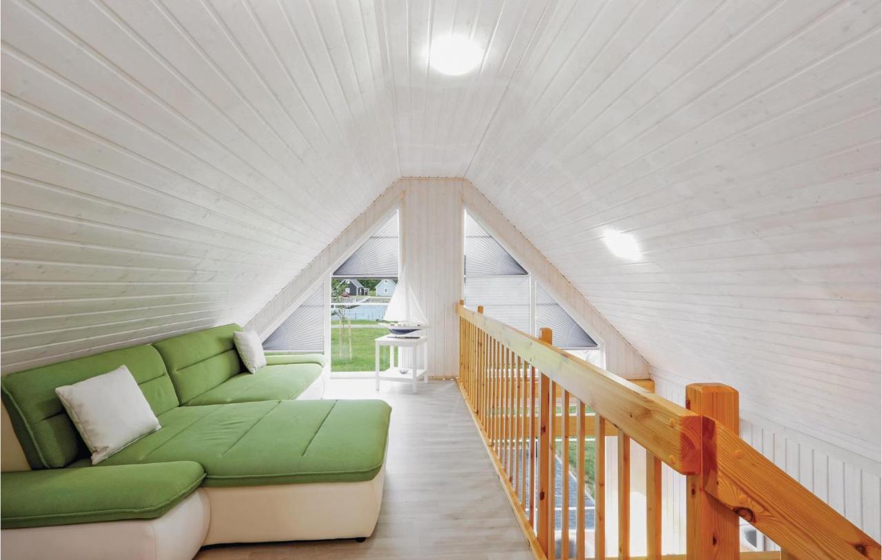 Beach Front Home In Zerpenschleuse With Wifi Esterno foto