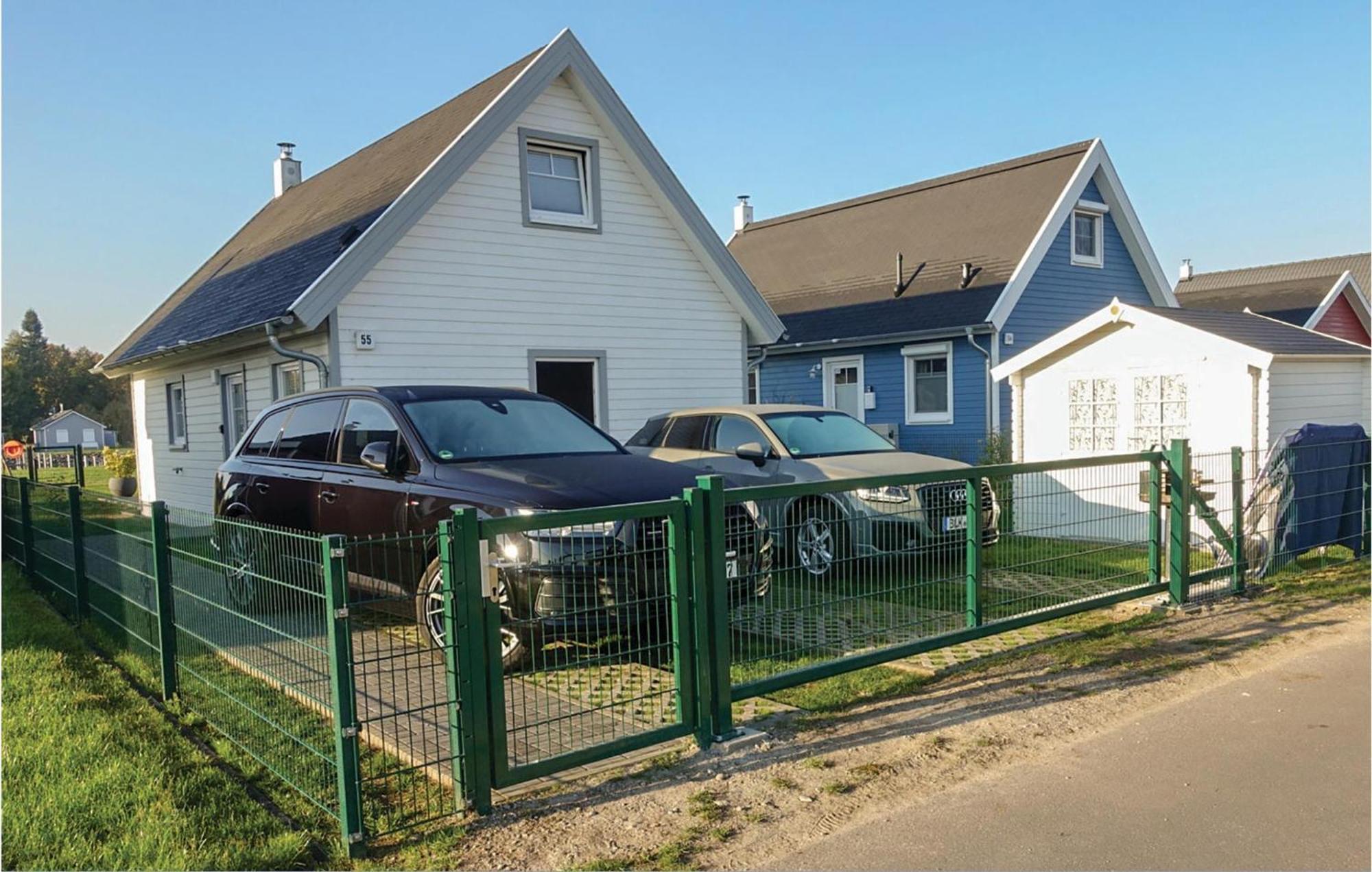 Beach Front Home In Zerpenschleuse With Wifi Esterno foto
